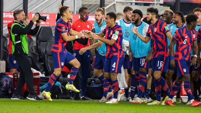 Sergiño Dest scores for the USMNT vs. Costa Rica